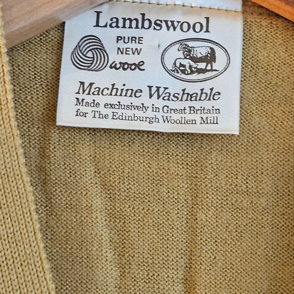 Vintage Lambswool Vest Made in Great Britain for the Edinburgh Woollen Mill - Picture 3 of 7